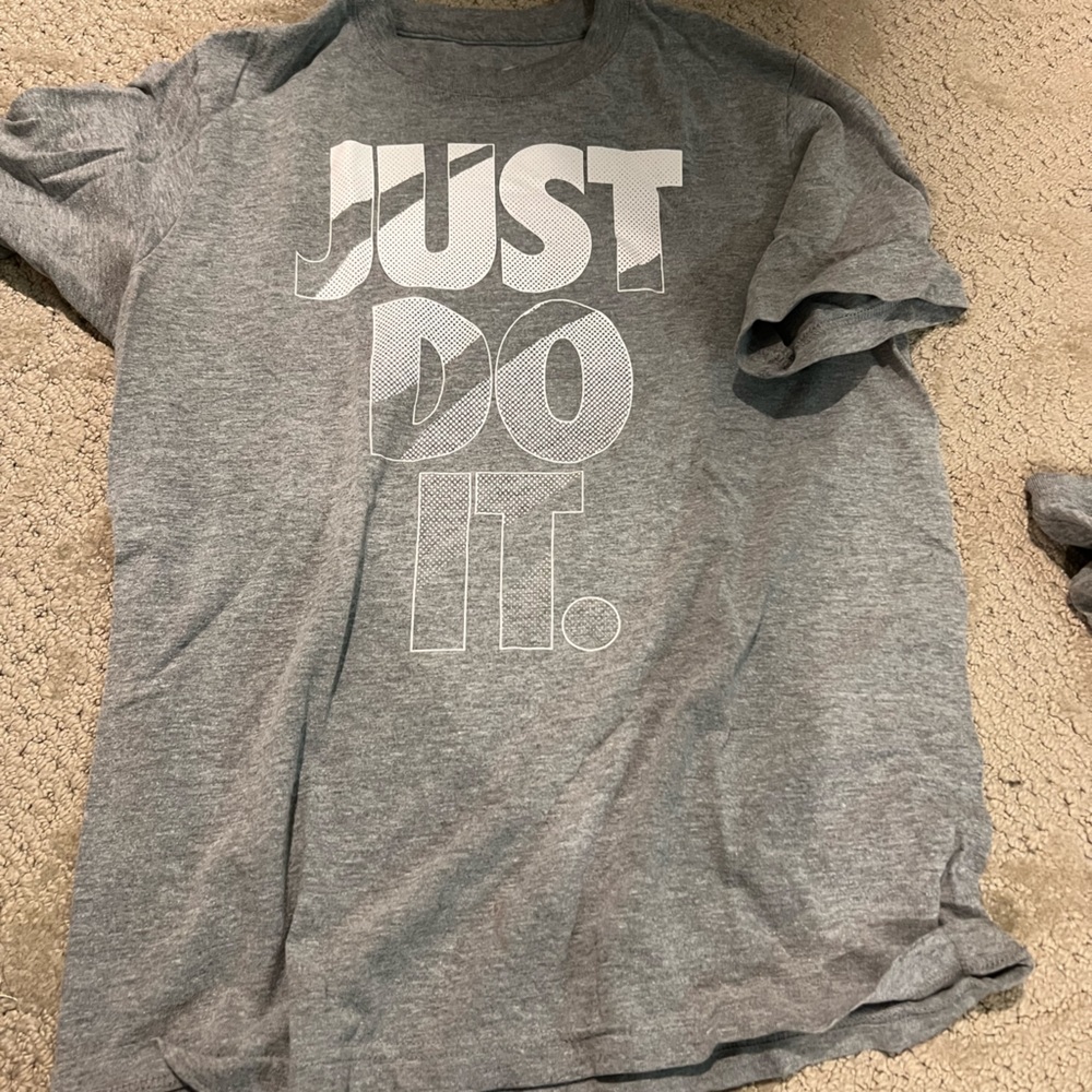 Nike T-shirt